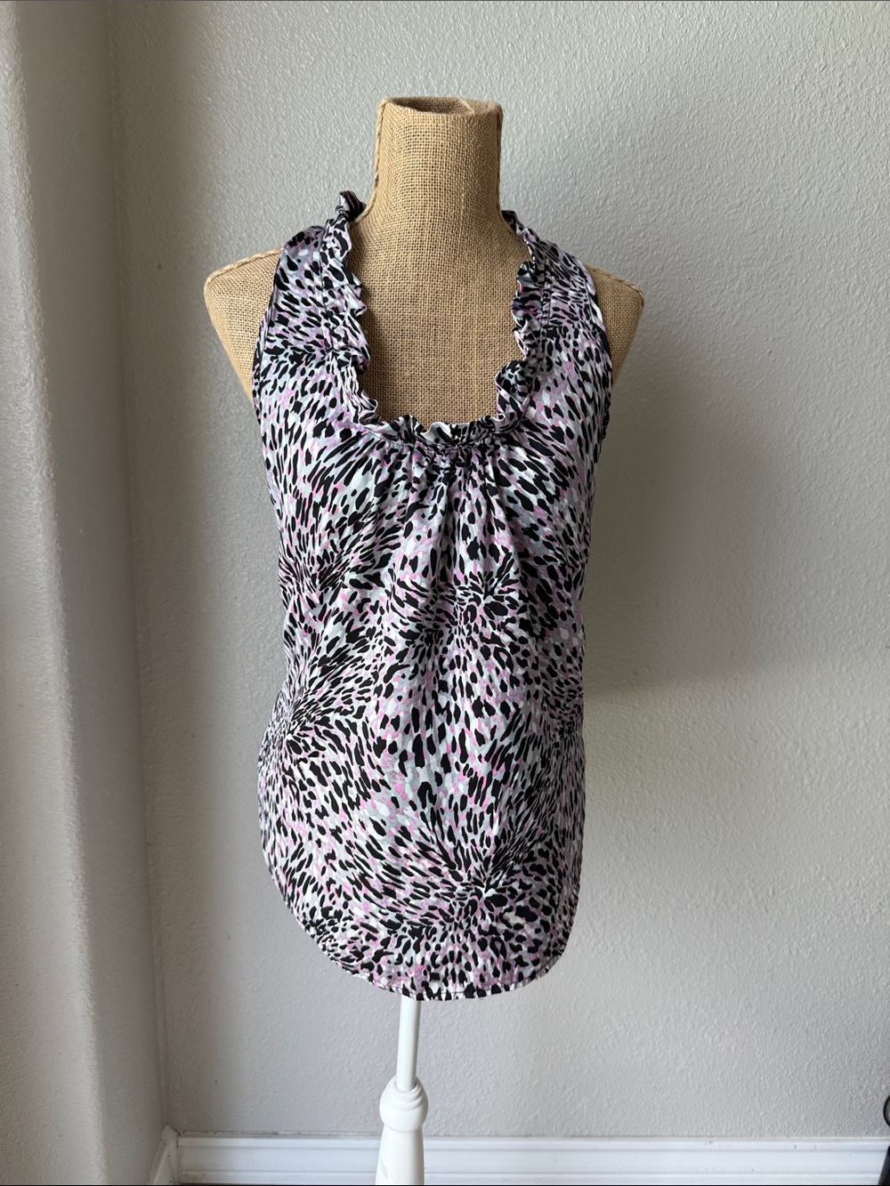 Ruffle-Neck Printed Halter Camisole - Pink/Black